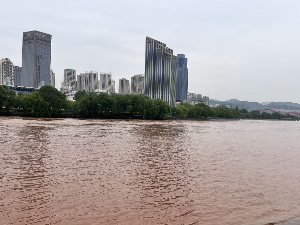 久旱甘肃迎降水须防范