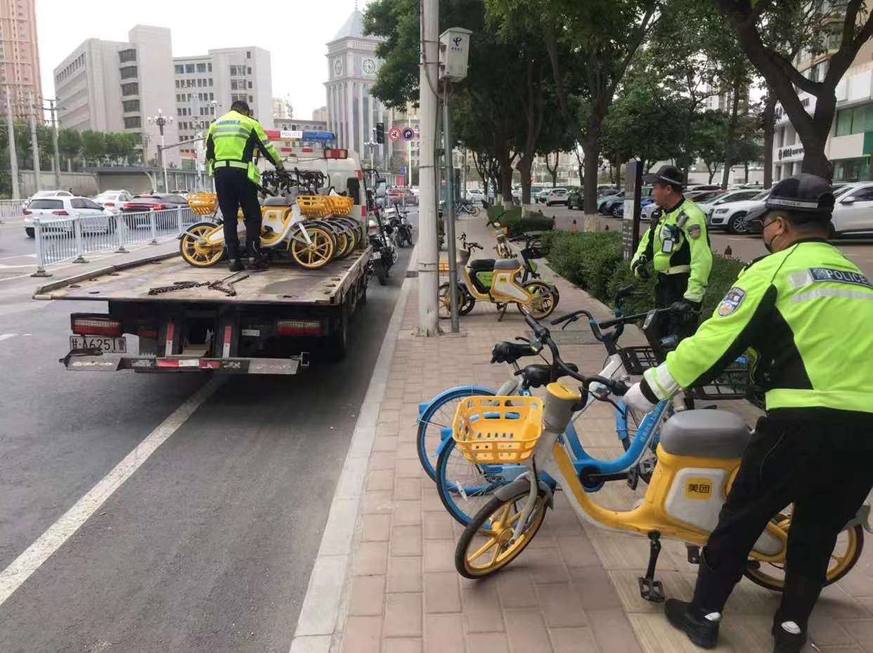 安宁交警持续整治共享